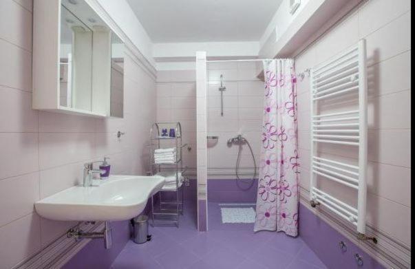 Apartment Ve-ro 1 *